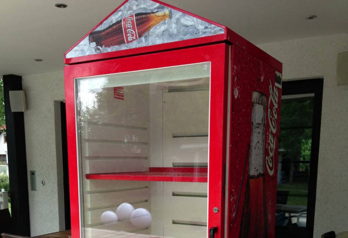 Kühlschrank Coca Cola : Coca cola kühlschrank mieten preiswerter kühlschrank verleih. Kühlschrank Coca Cola : Coca cola kühlschrank mieten preiswerter kühlschrank verleih.