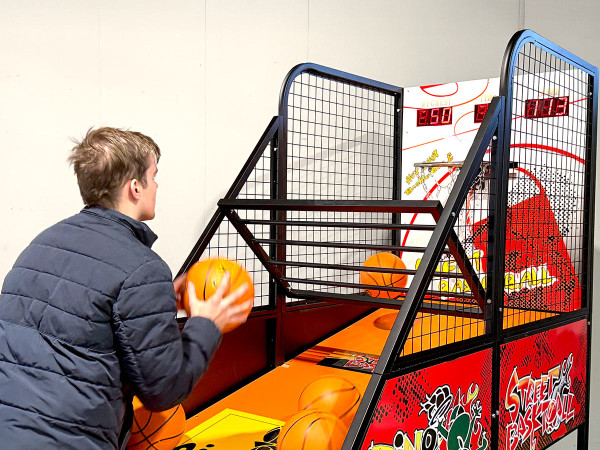 Basketball Maschine mieten