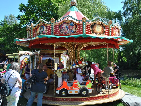 Kinderkarussell Märchenland mieten Berlin