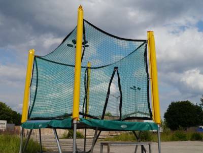 Trampolin mit Schutznetz