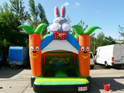 Hüpfburg Bunny