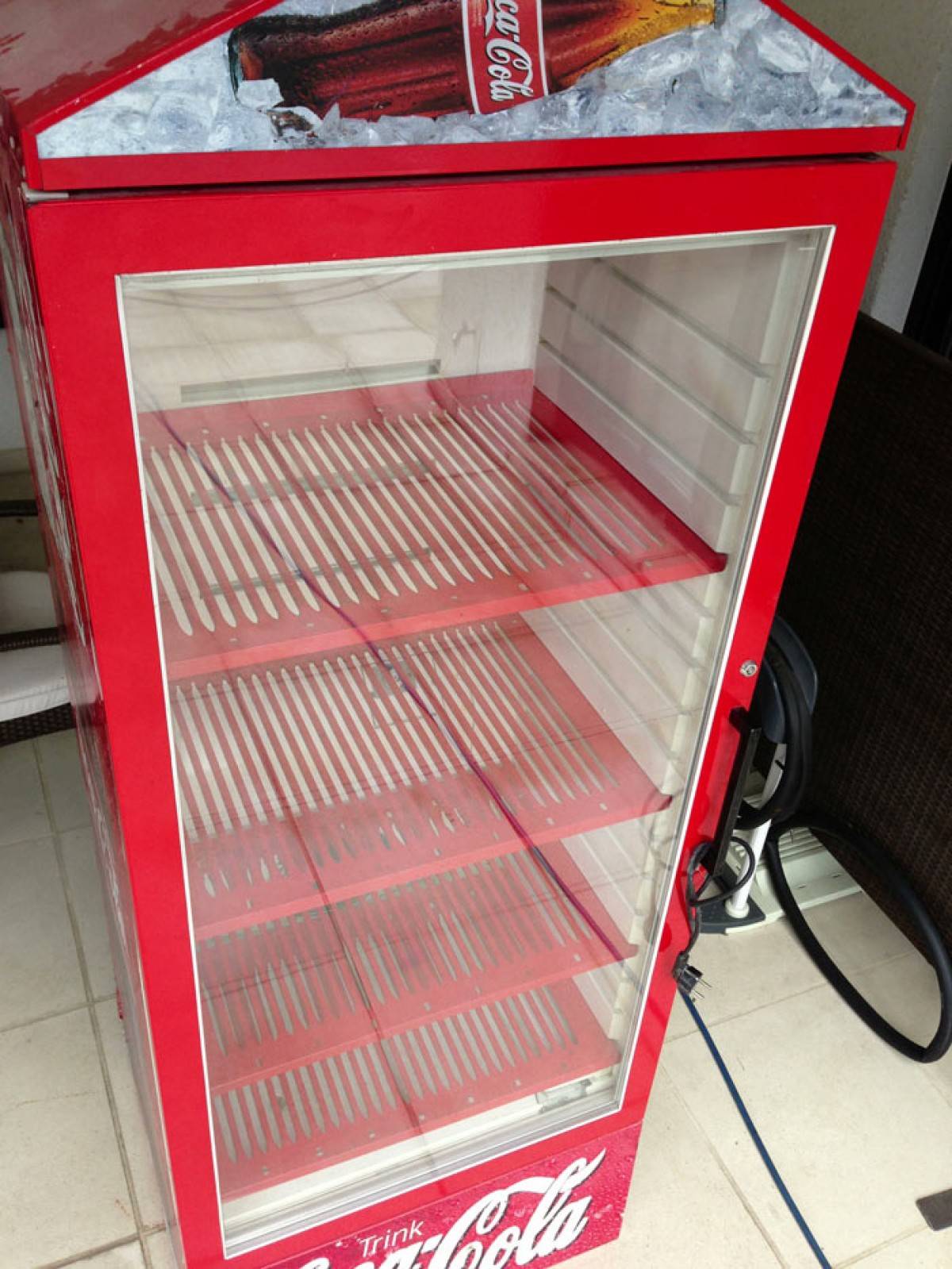 Coca Cola Kühlschrank mieten | Preiswerter Kühlschrank ...