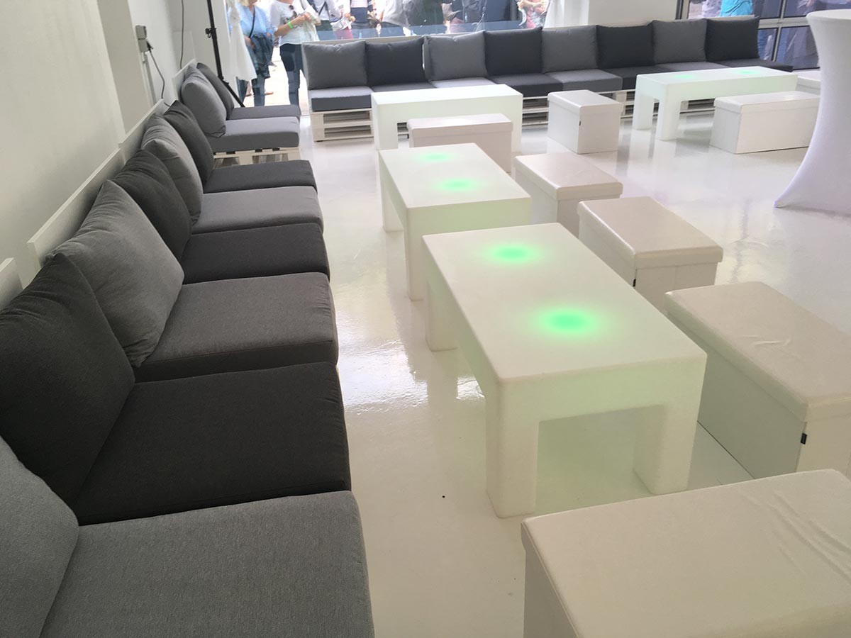 Loungetische mieten | mit LED Beleuchtung | Loungetisch Verleih